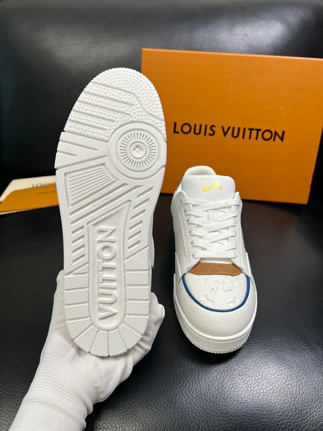 Men's shoes 💰840 Lv high quality top crafts Louis Vuitton, sports sneakers counter synchronization, uppers imported from Italy, high-quality splicing colorful complex crafts, imported mesh pads soft and comfortable, soles: original soles specially provided by the original factory, T men's shoes 💰U exclusive movable molded soles super comfortable, original factory single goods, code number 39-44 (customized 38 45)